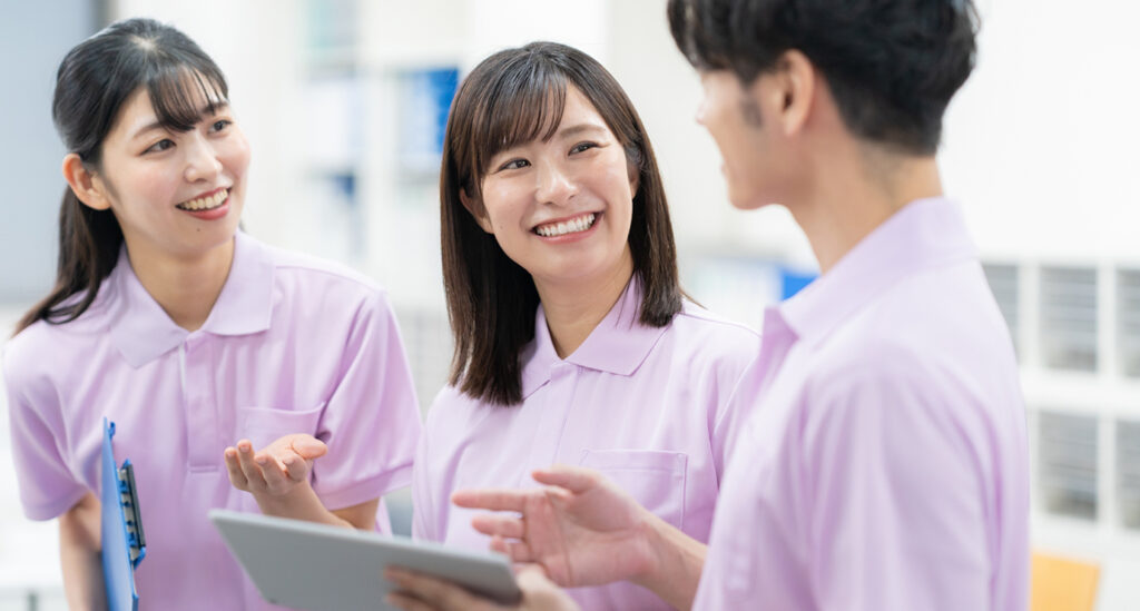 介護業界でのLINE採用活用事例
